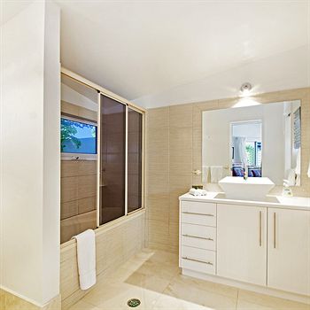 43 Cooran Court - Accommodation Tasmania 0