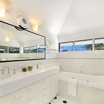 43 Cooran Court - Accommodation Tasmania 2