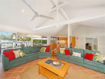 44 Cooran Court - Accommodation Tasmania 8