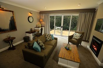 Parklands Country Gardens And Lodges - Accommodation Tasmania 18