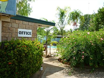 Palm Court Budget Motel Hostel/Backpackers - Accommodation Tasmania 0