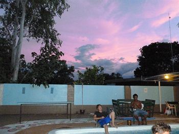 Palm Court Budget Motel Hostel/Backpackers - Accommodation Tasmania 9