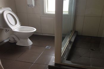 Oslo Hotel - Hostel - Accommodation Tasmania 0