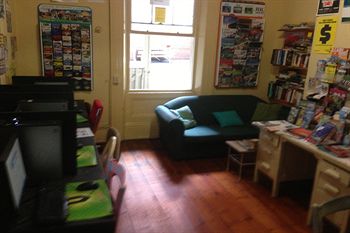 Oslo Hotel - Hostel - Accommodation Tasmania 5