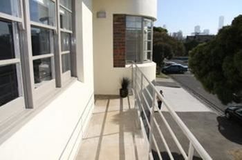 Albert Road Serviced Apartments - Accommodation Tasmania 2