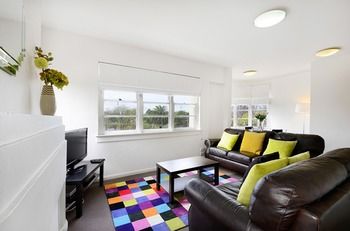 Albert Road Serviced Apartments - Accommodation Tasmania 3