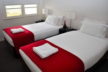 Albert Road Serviced Apartments - Accommodation Tasmania 5
