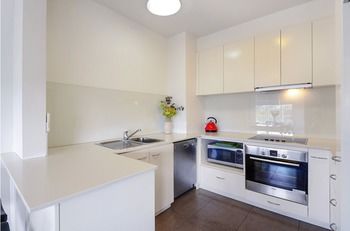 Albert Road Serviced Apartments - Accommodation Tasmania 8