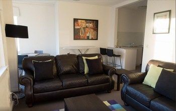 Albert Road Serviced Apartments - Accommodation Tasmania 15