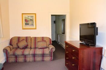 Magnolia Court Boutique Hotel Melbourne - Accommodation Tasmania 11