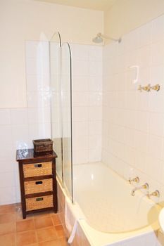 Magnolia Court Boutique Hotel Melbourne - Accommodation Tasmania 19