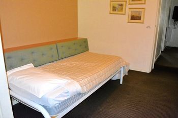 Magnolia Court Boutique Hotel Melbourne - Accommodation Tasmania 25