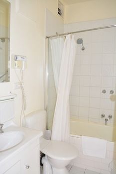 Magnolia Court Boutique Hotel Melbourne - Accommodation Tasmania 34