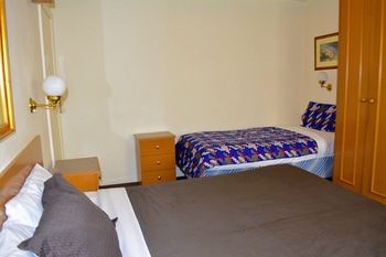 Magnolia Court Boutique Hotel Melbourne - Accommodation Tasmania 71