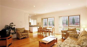 Waverley Corporate Townhouses - Accommodation Tasmania 5