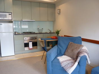 Australian Home Away @ Market Square Melbourne - Accommodation Tasmania 7