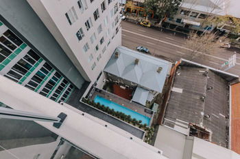 Newcastle Central Plaza - Accommodation Tasmania 4