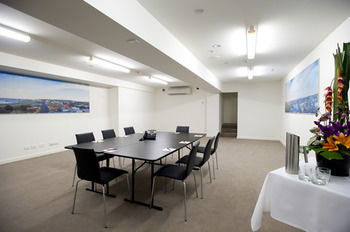 Newcastle Central Plaza - Accommodation Tasmania 6