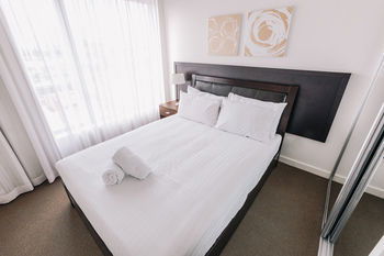 Newcastle Central Plaza - Accommodation Tasmania 11