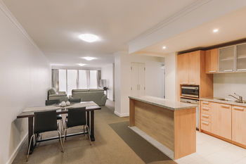 Newcastle Central Plaza - Accommodation Tasmania 16