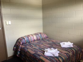 Golfview Hotel - Accommodation Tasmania 6