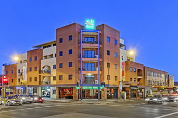 Quality Suites Boulevard On Beaumont - Accommodation Tasmania 0