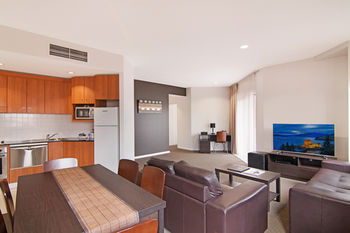 Quality Suites Boulevard On Beaumont - Accommodation Tasmania 18