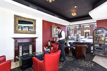 Quality Suites Boulevard On Beaumont - Accommodation Tasmania 24
