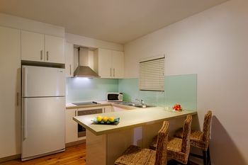 Crest On Barkly Serviced Apartments - Accommodation Tasmania 4