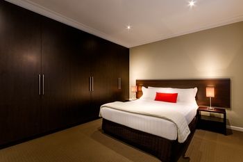 Crest On Barkly Serviced Apartments - Accommodation Tasmania 5