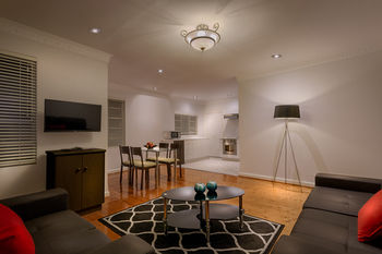 Crest On Barkly Serviced Apartments - Accommodation Tasmania 15
