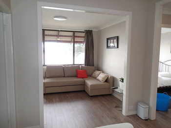 Dungowan Waterfront Apartments - Accommodation Tasmania 9