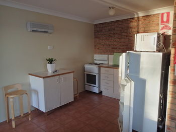 Dungowan Waterfront Apartments - Accommodation Tasmania 22