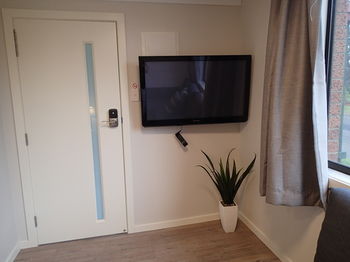 Dungowan Waterfront Apartments - Accommodation Tasmania 87