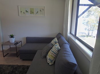 Dungowan Waterfront Apartments - Accommodation Tasmania 114