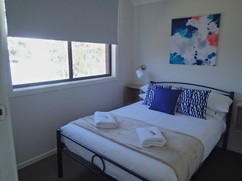 Dungowan Waterfront Apartments - Accommodation Tasmania 123