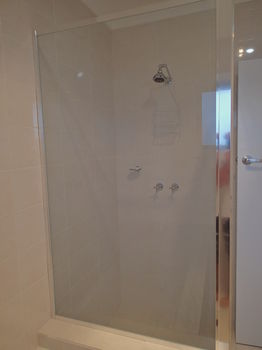 Dungowan Waterfront Apartments - Accommodation Tasmania 152