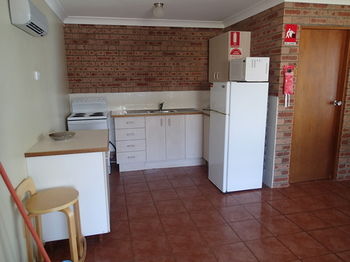 Dungowan Waterfront Apartments - Accommodation Tasmania 164