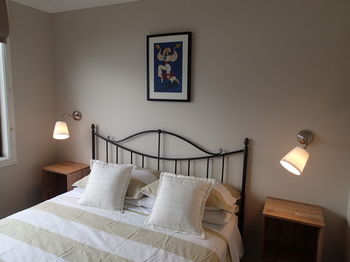 Dungowan Waterfront Apartments - Accommodation Tasmania 207