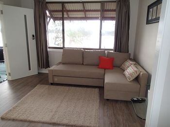 Dungowan Waterfront Apartments - Accommodation Tasmania 220