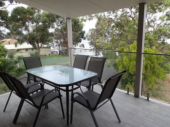 Dungowan Waterfront Apartments - Accommodation Tasmania 223
