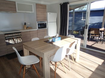 Dungowan Waterfront Apartments - Accommodation Tasmania 240