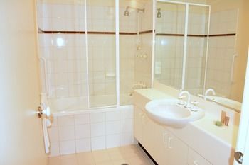 Southbank Apartments - 28 Southgate - Accommodation Tasmania 2