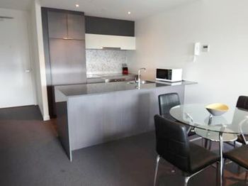Southbank Apartments - Wrap - Accommodation Tasmania 3