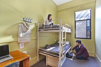Melbourne Central YHA - Hostel - Accommodation Tasmania 3