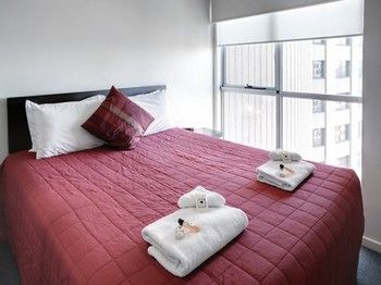 Plum Collins Street Serviced Apartments - Accommodation Tasmania 0