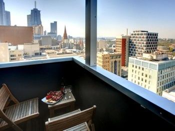 Plum Collins Street Serviced Apartments - Accommodation Tasmania 4