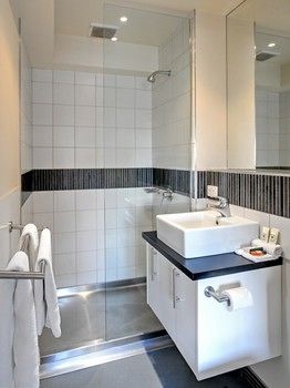 Plum Collins Street Serviced Apartments - Accommodation Tasmania 7