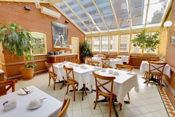 Simpson Of Potts Point - Accommodation Tasmania 0