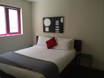 Plum Carlton Serviced Apartments - Accommodation Tasmania 11